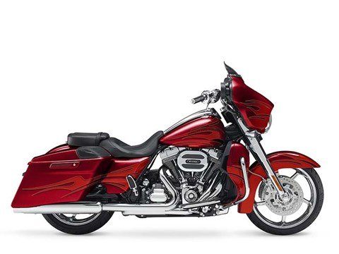2016 Harley-Davidson CVO™ Street Glide® in Carroll, Ohio