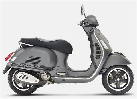 2017 Vespa GTS 300 Super Sport ABS in Seaside, California