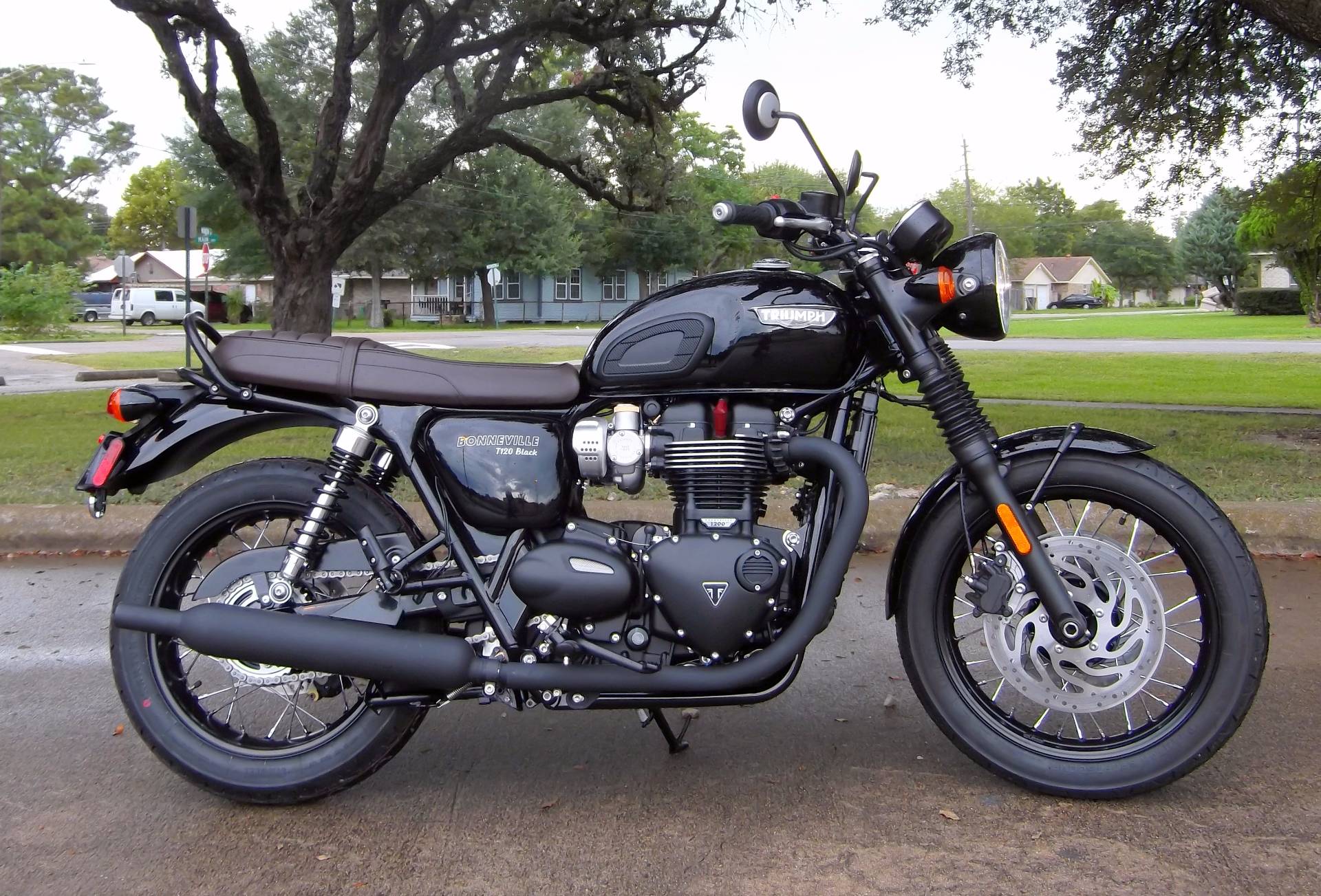 Triumph Bonneville t120 Black